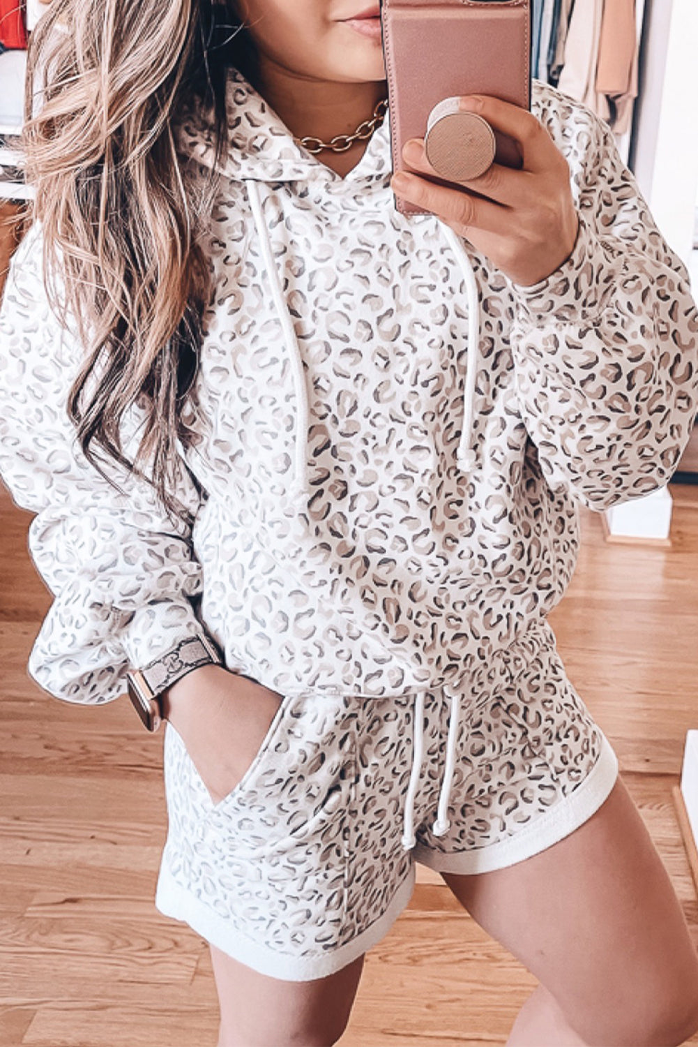 Samara – White Classic Leopard Hoodie and Shorts Set