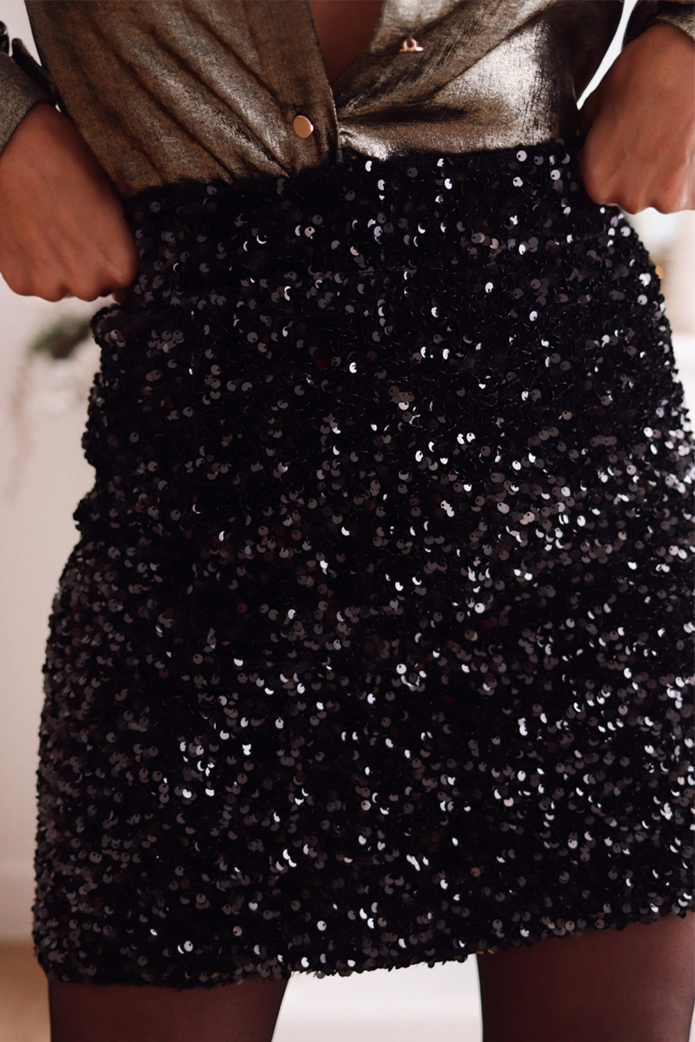 Collins – Black Sequin Bodycon Mini Skirt