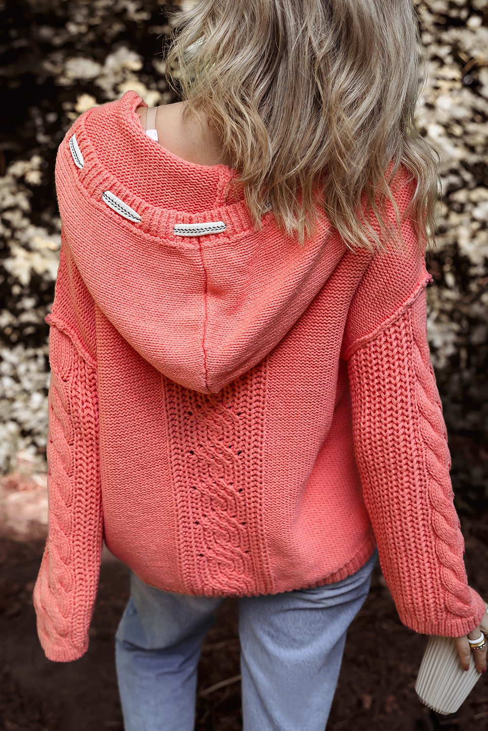 Heidi – Cable Knit Hooded Sweater with V-Neck and Drawstring