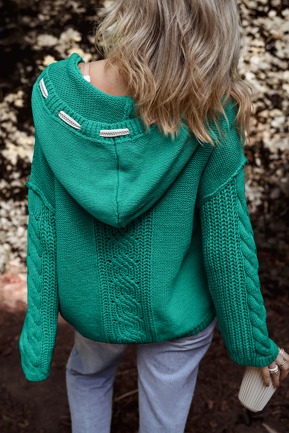 Heidi – Cable Knit Hooded Sweater with V-Neck and Drawstring