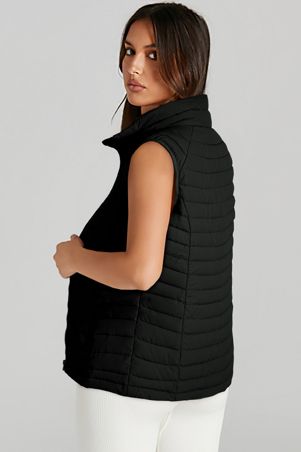 Catherine – Sleeveless Quilted Puffer Vest with Zip-Up Closure