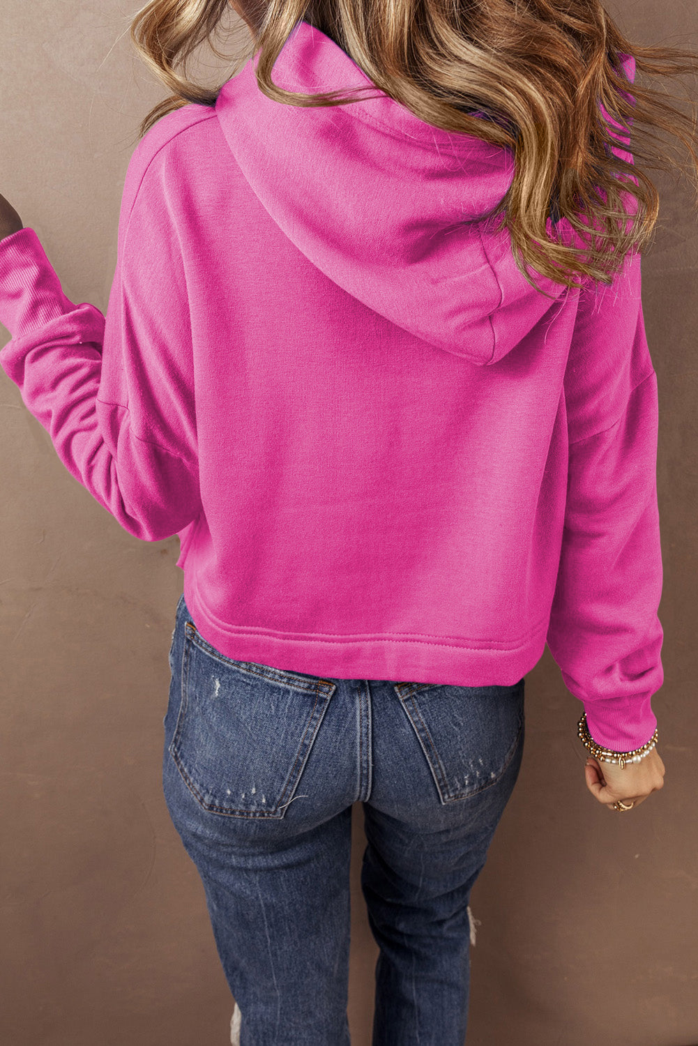 Rebecca – Drop Shoulder Cropped Hoodie with Adjustable Drawstring