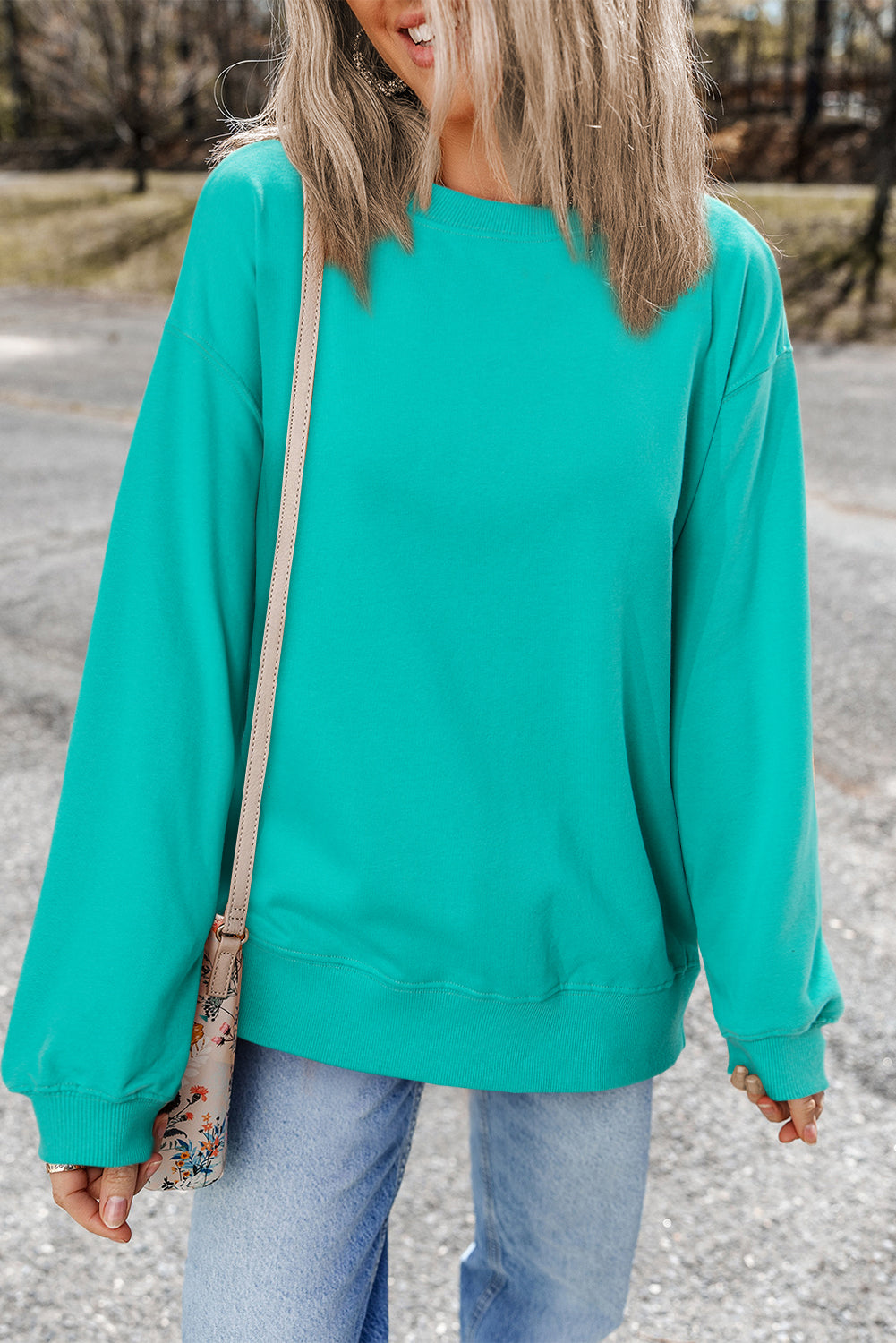 Giselle – Drop Shoulder Crewneck Pullover Sweatshirt