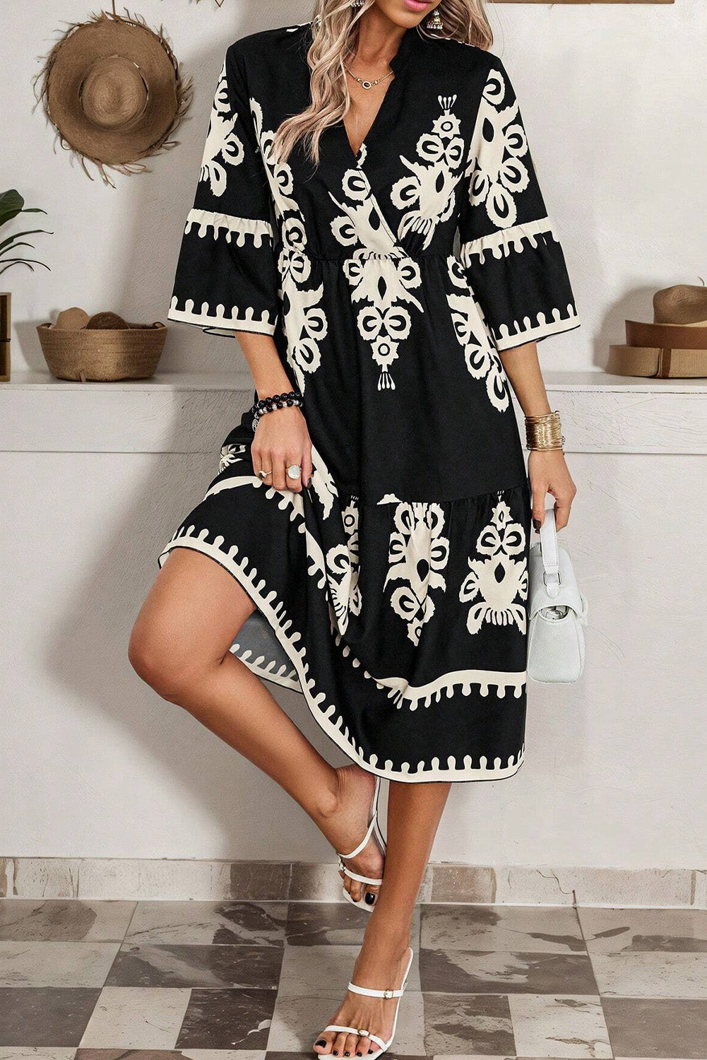 Norah – Black Geometric Print Midi Dress