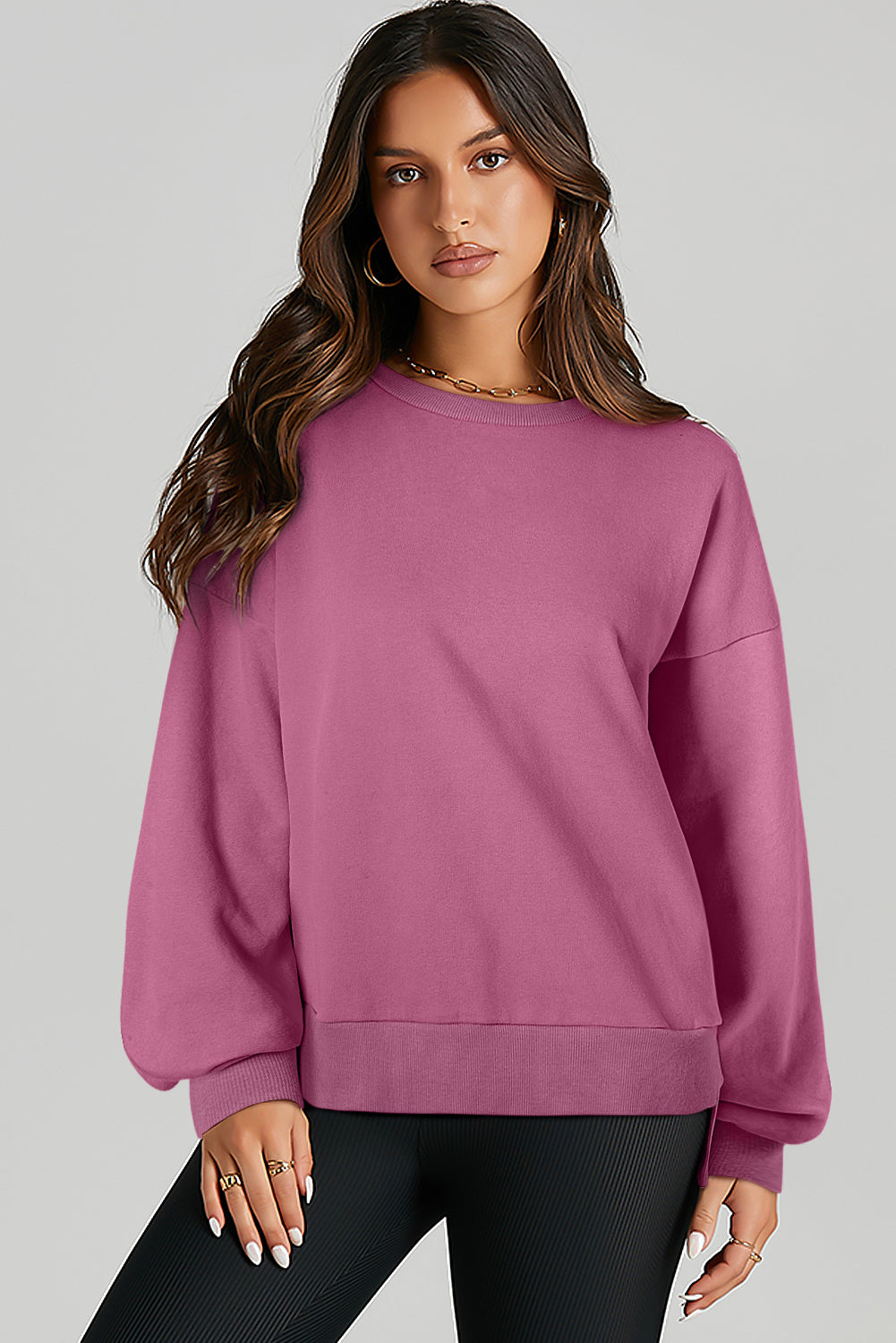 Adelyn – O-Neck Pullover Sweatshirt with High-Low Hem