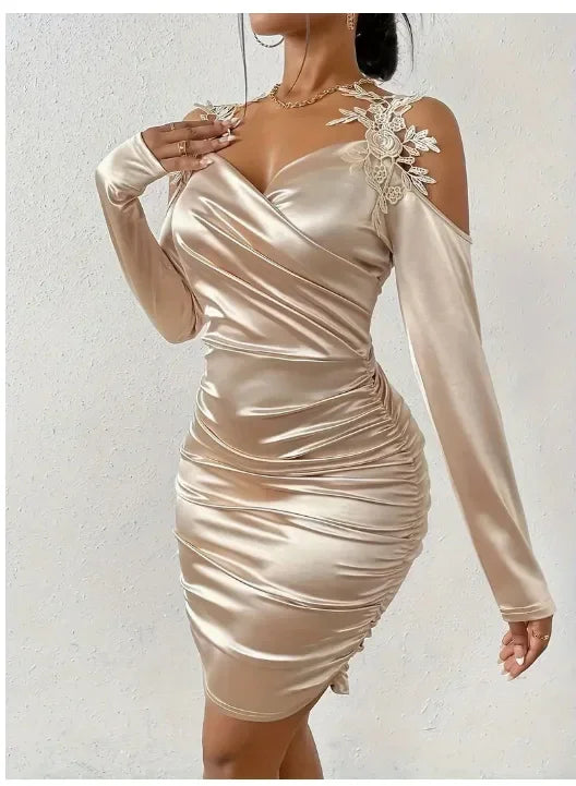 Isla – Elegant Lace Pleated Satin Dress