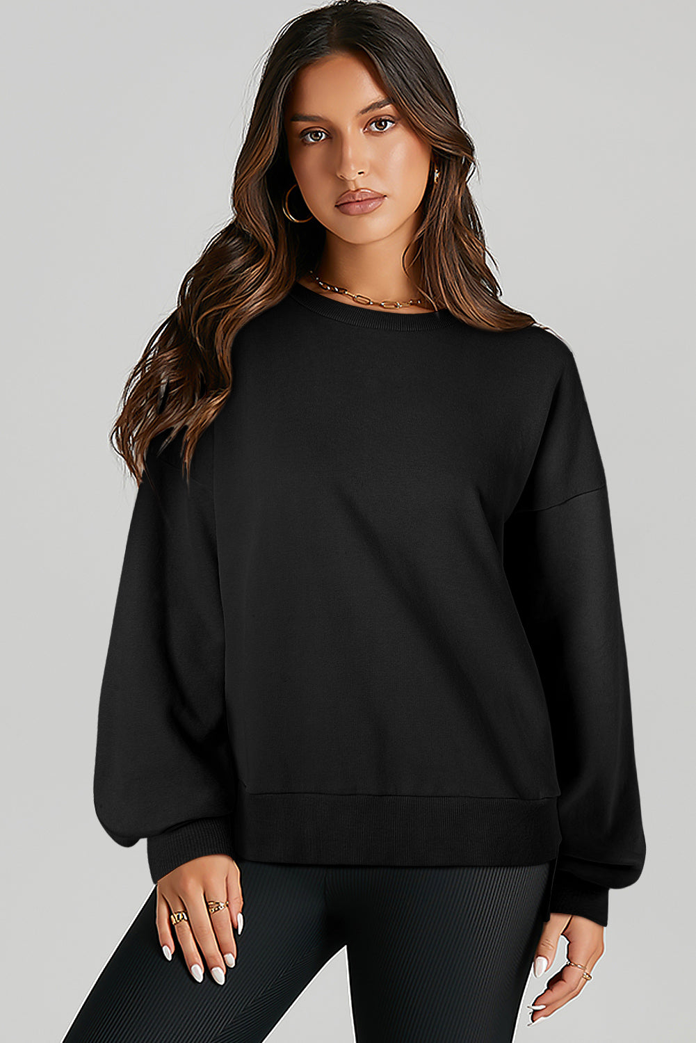 Adelyn – O-Neck Pullover Sweatshirt with High-Low Hem
