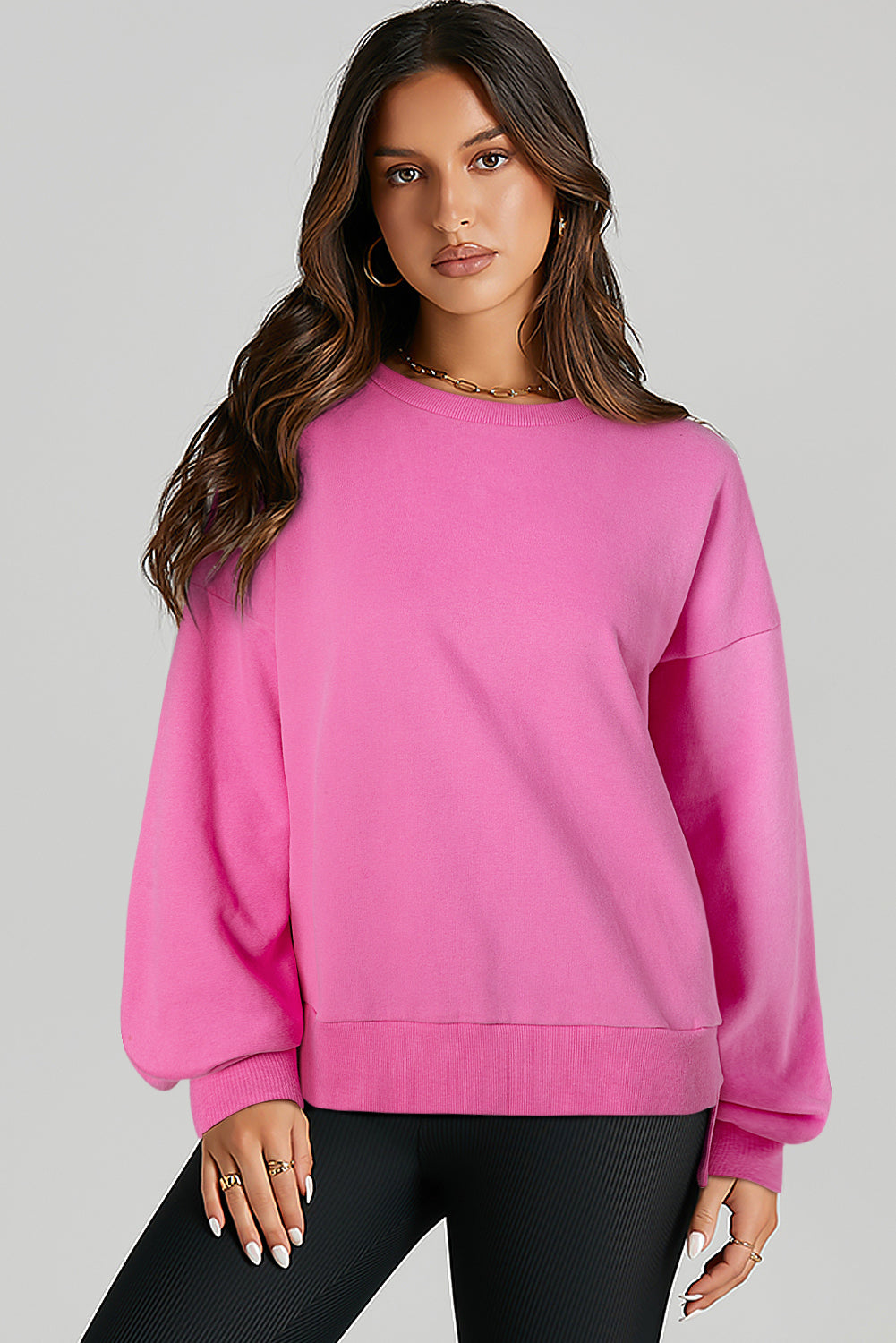 Adelyn – O-Neck Pullover Sweatshirt with High-Low Hem