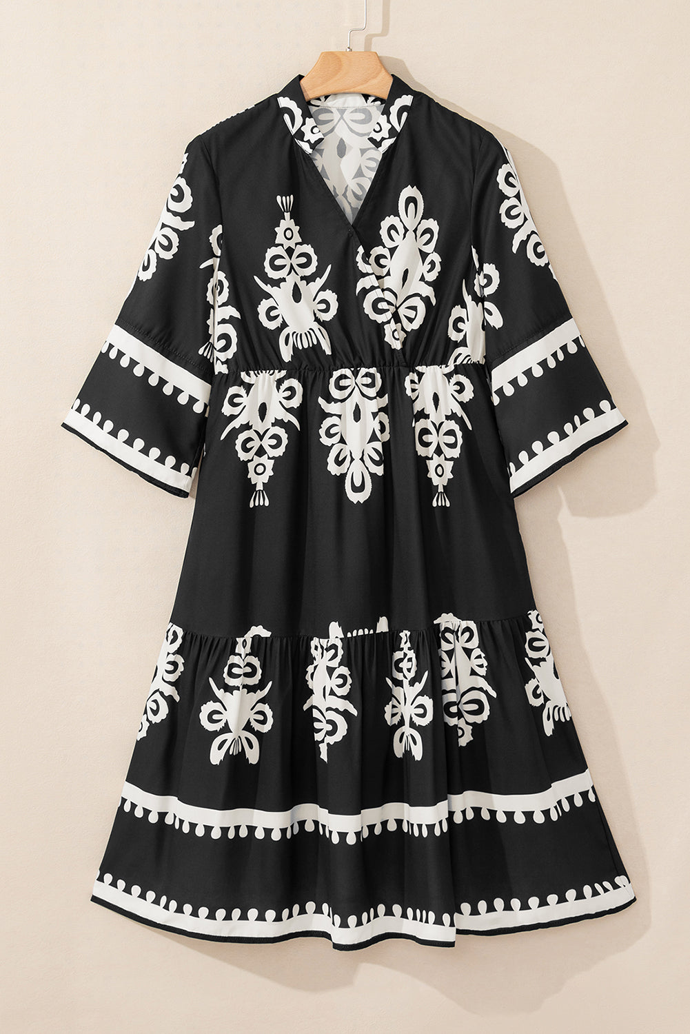 Norah – Black Geometric Print Midi Dress